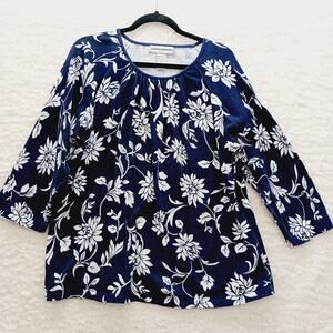 T-Shirt Navy Bloomcore Cottagecare Casual Chic Daisy Inspired Vacation Size 1X